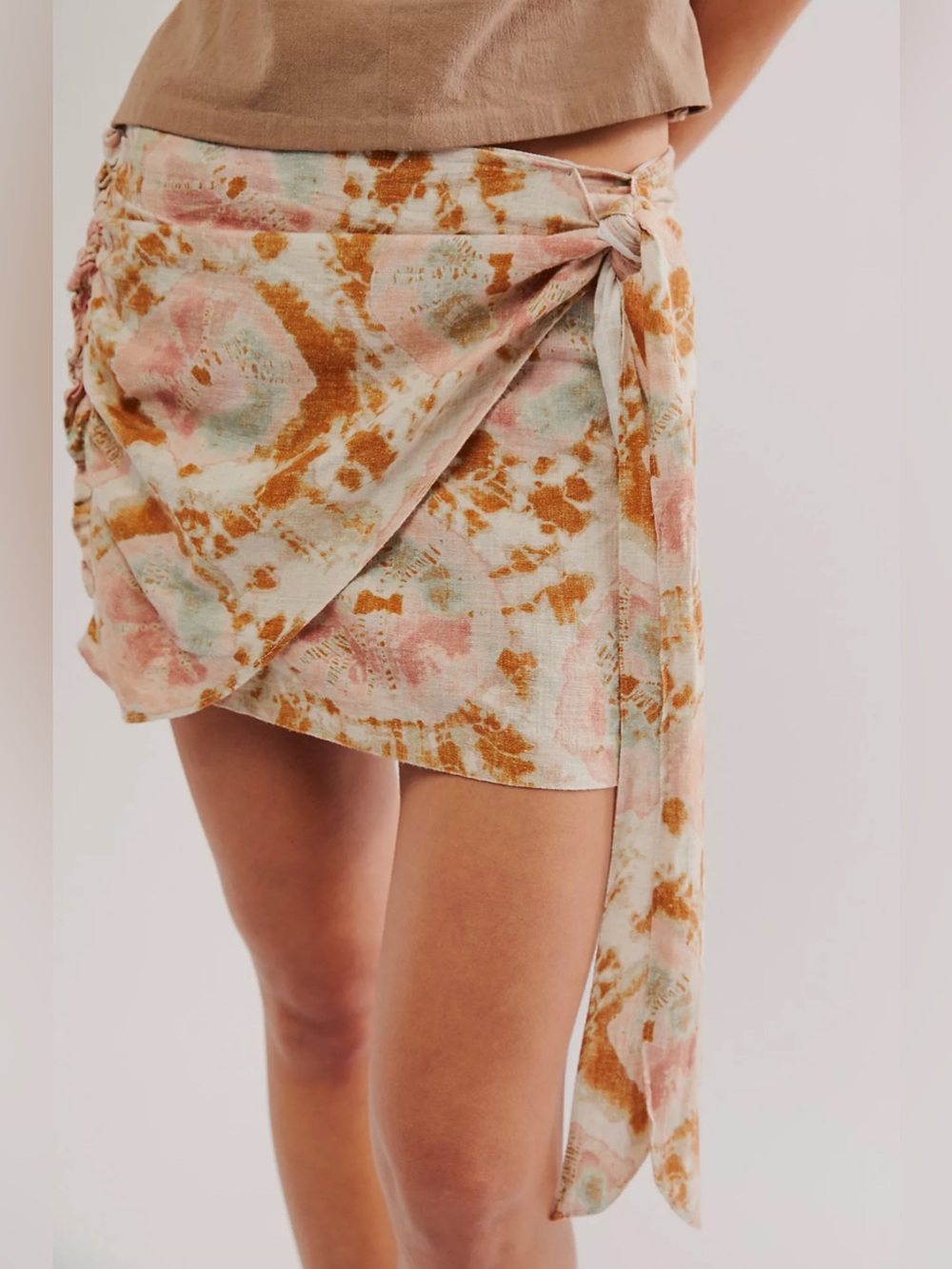Free People Size 12 Neutral Combo Tie-Dye Wrap Mini Skirt
